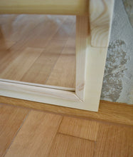 Carica l'immagine nel visualizzatore di Gallery, Specchio montessoriano