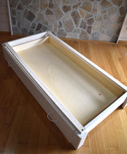 Carica l'immagine nel visualizzatore di Gallery, Supporto per lettino montessoriano