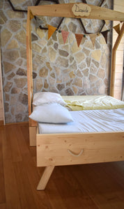 Supporto per lettino montessoriano