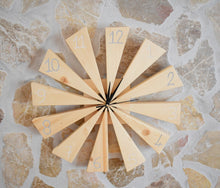 Carica l&#39;immagine nel visualizzatore di Gallery, Orologio da parete
