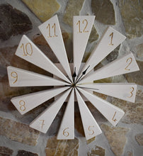 Carica l&#39;immagine nel visualizzatore di Gallery, Orologio da parete
