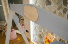 Carica l&#39;immagine nel visualizzatore di Gallery, Lettino Montessori Hut
